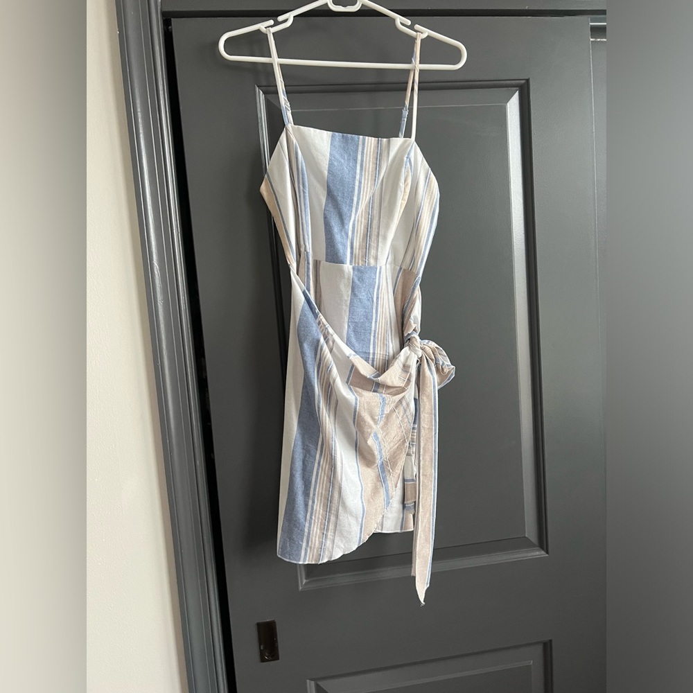 VICI - front tie, mini dress